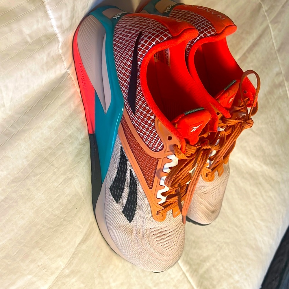 CrossFit Reebok nano. Size 9. Runs slightly large.